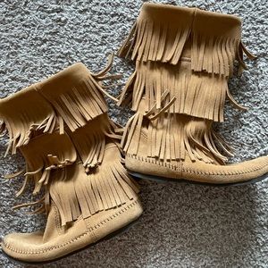 Taupe 3-Layer Fringe Minnetonka Boot